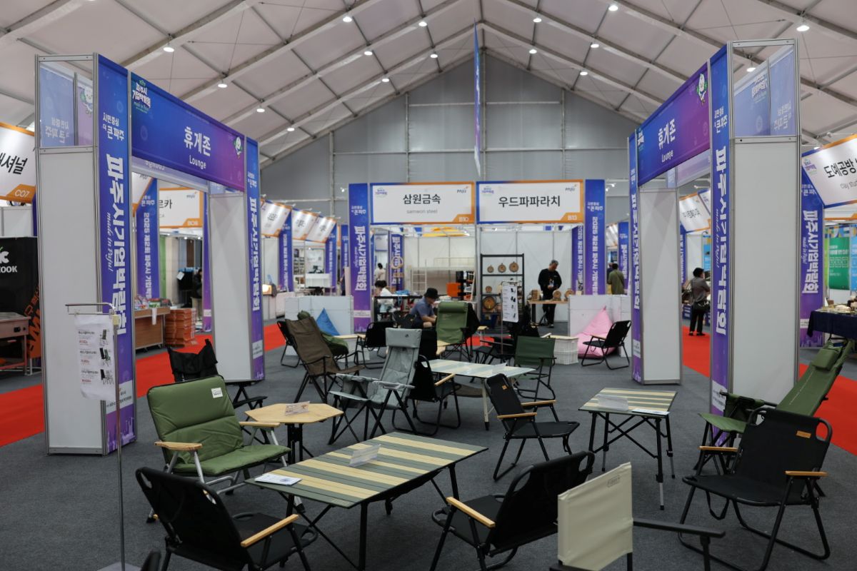 파주시기업박람회_12.jpg